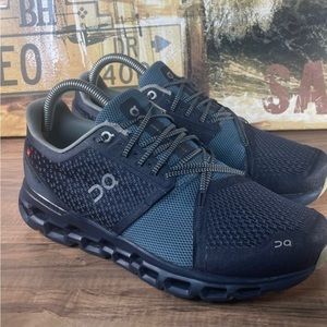 On Cloud cloudstratus woman’s athletic shoes